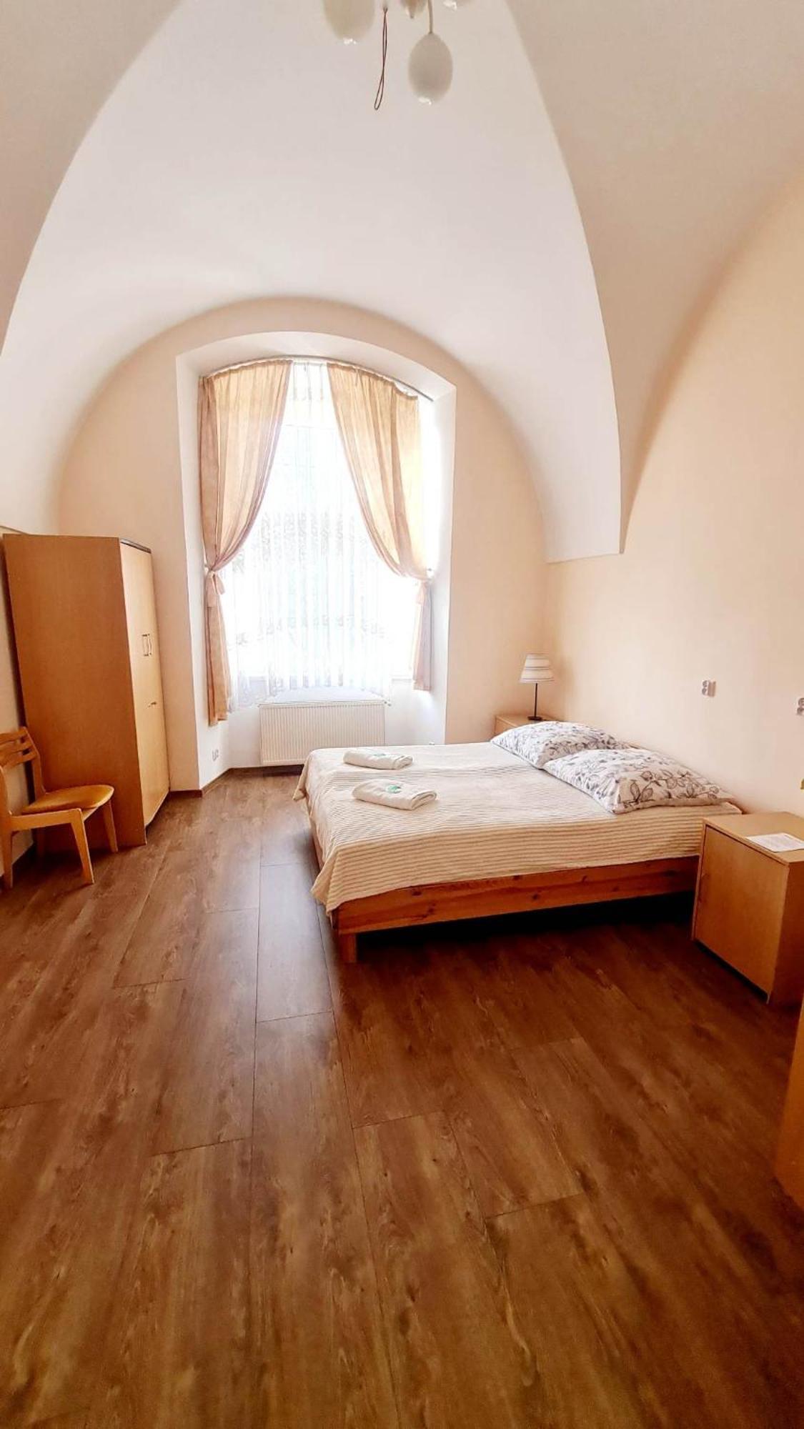 Diecezjalny Dom Formacyjny Apartment Nysa Exterior photo