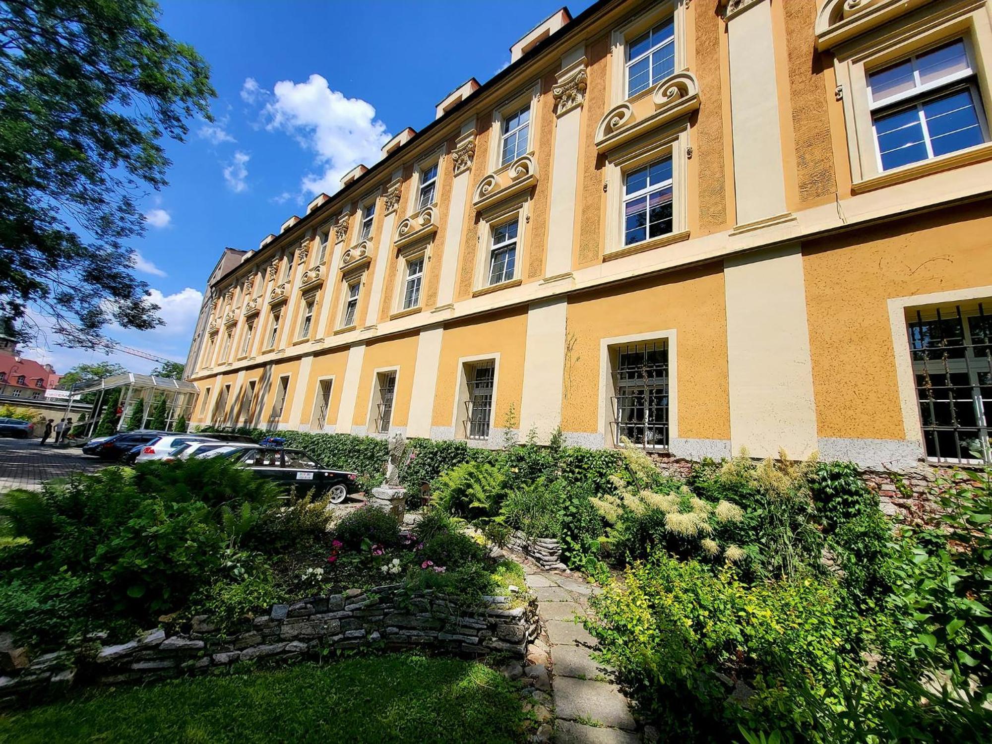 Diecezjalny Dom Formacyjny Apartment Nysa Exterior photo